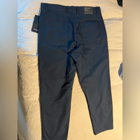 Lululemon Relaxed-Tapered Smooth Twill Trouser - NAVY - Picture 13 of 15